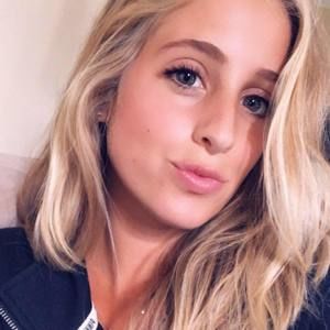 Meet your Posher, Nadeane